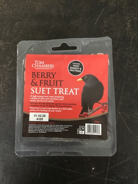 TOM CHAMBERS BERRY & FRUIT SUET TREAT 300G