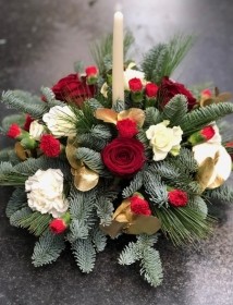 Christmas Table Arrangement